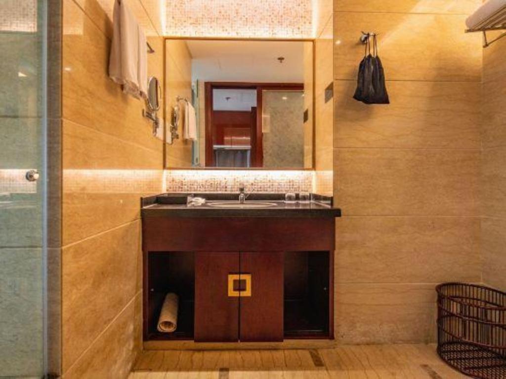 Howard Johnson By Wyndham Sunshine Plaza Ningbo Buitenkant foto