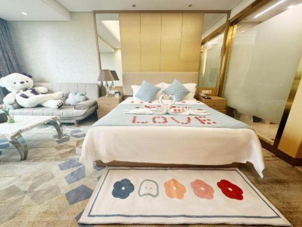 Howard Johnson By Wyndham Sunshine Plaza Ningbo Buitenkant foto