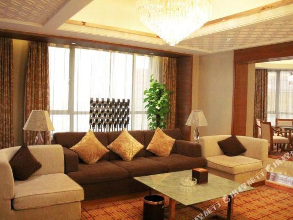 Howard Johnson By Wyndham Sunshine Plaza Ningbo Buitenkant foto