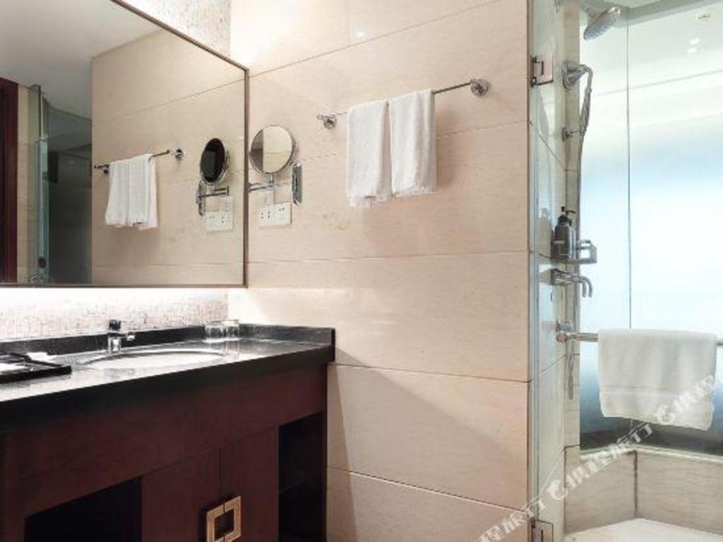 Howard Johnson By Wyndham Sunshine Plaza Ningbo Buitenkant foto