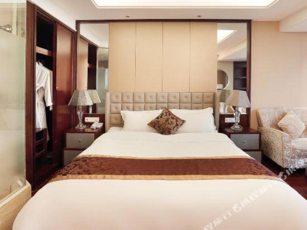 Howard Johnson By Wyndham Sunshine Plaza Ningbo Buitenkant foto